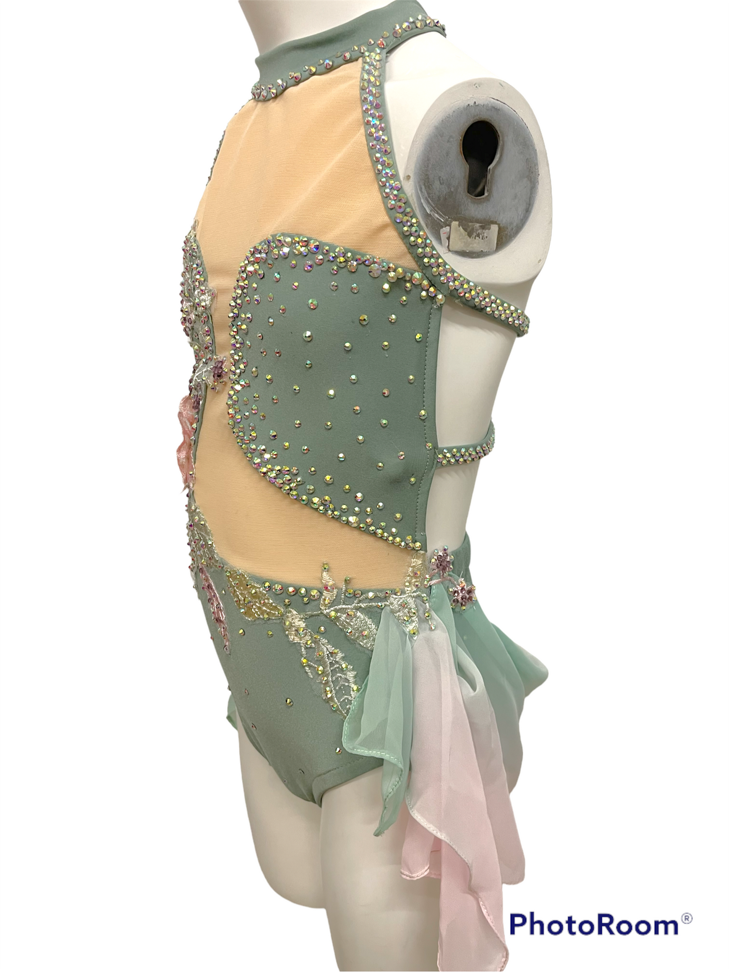 Sage Child size 10